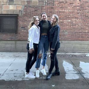 Meet your Posher, Avery